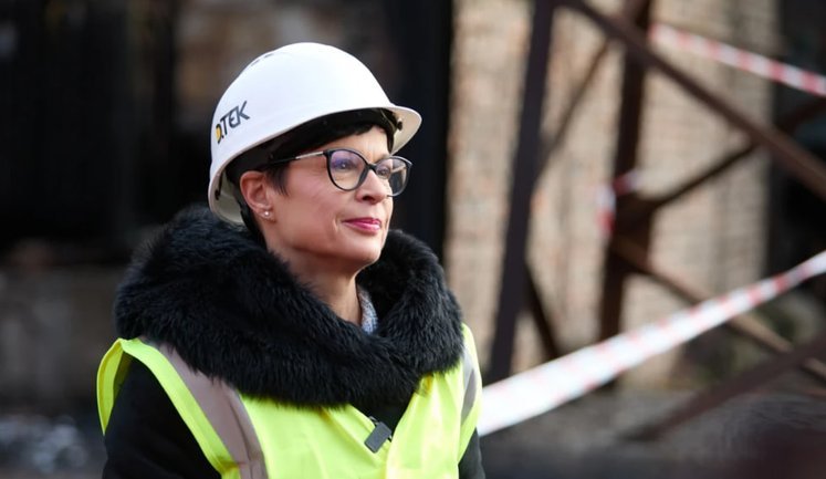 Єврокомісарка Марта Кос відвідала пошкоджену обстрілами ТЕС ДТЕК