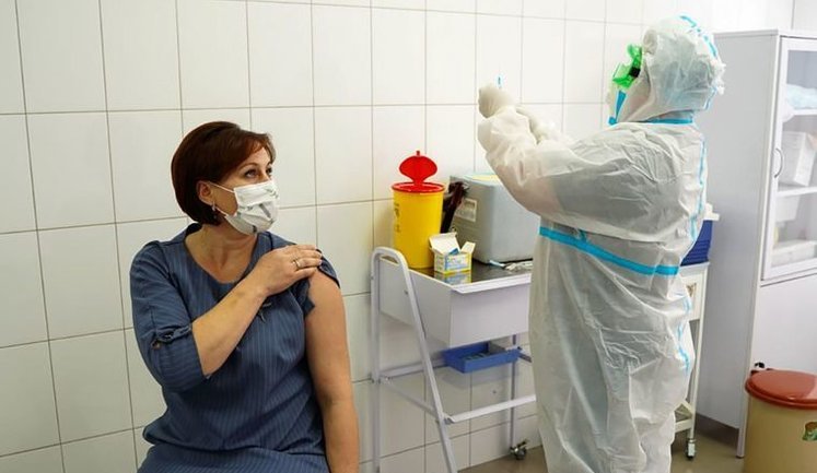 Усі вакцини проти COVID-19, якими прищеплюють українців, безпечні та ефективні, - заступник голови МОЗ Кучер