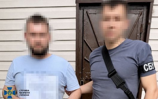 Працював на рашистів після окупації Куп’янська у 2022 році: СБУ затримала зрадника у Харкові