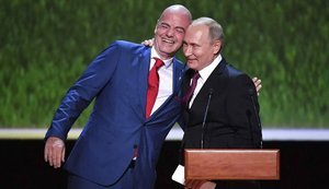 Президент ФИФА Инфантино хочет снять запрет на участие России в международных турнирах