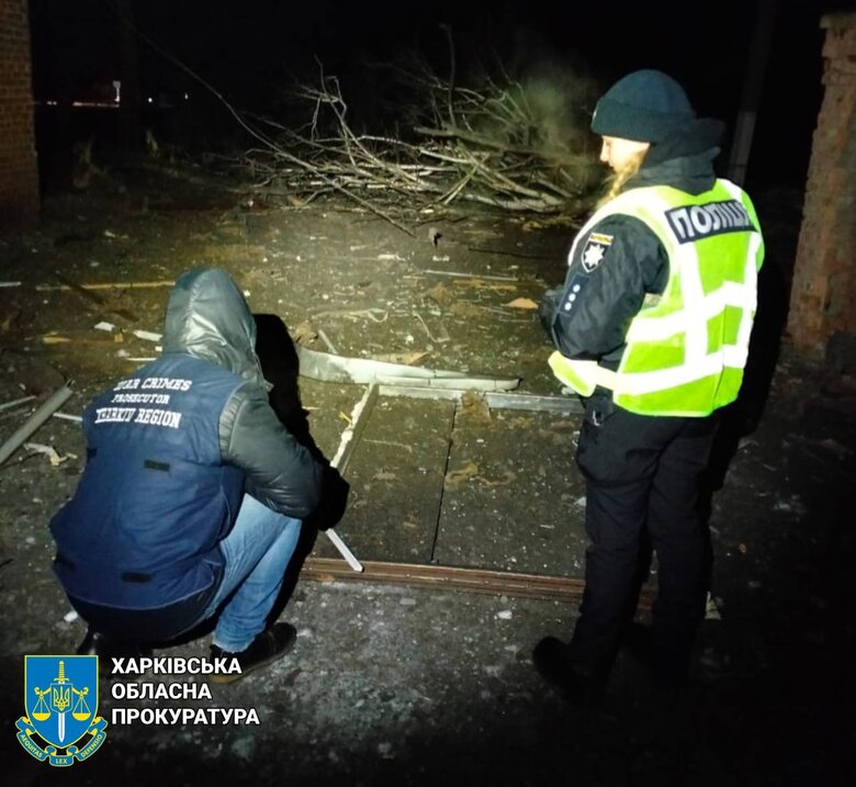 Consequences of shelling of Chuhuiiv in Kharkiv region: S-300 rockets hit city. Woman died. 3 people were injured 04