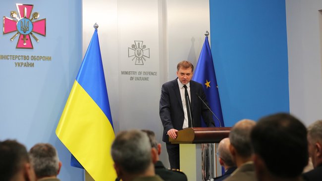 Міністр оборони Андрій Загороднюк: Президент поставив завдання створити людиноцентричну армію 04