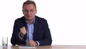 Садовый потроллил Тимошенко, призвав снять свою кандидатуру в его пользу