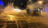 КМДА: Комунальники цілодобово працюватимуть над ліквідацією пошкодження тепломережі біля ТРЦ "Оcean Plaza"