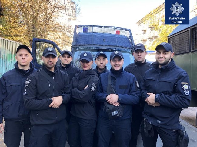 Порядок в столице охраняют 800 патрульных полицейских 12