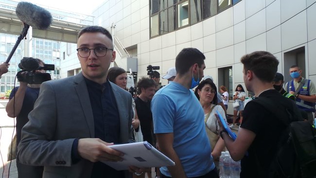 Суд розглядає апеляцію на запобіжний захід активісту Стерненку 10
