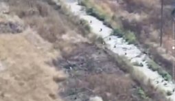 Рашист зафільмував FPV ждуни на дорозі біля Лиману