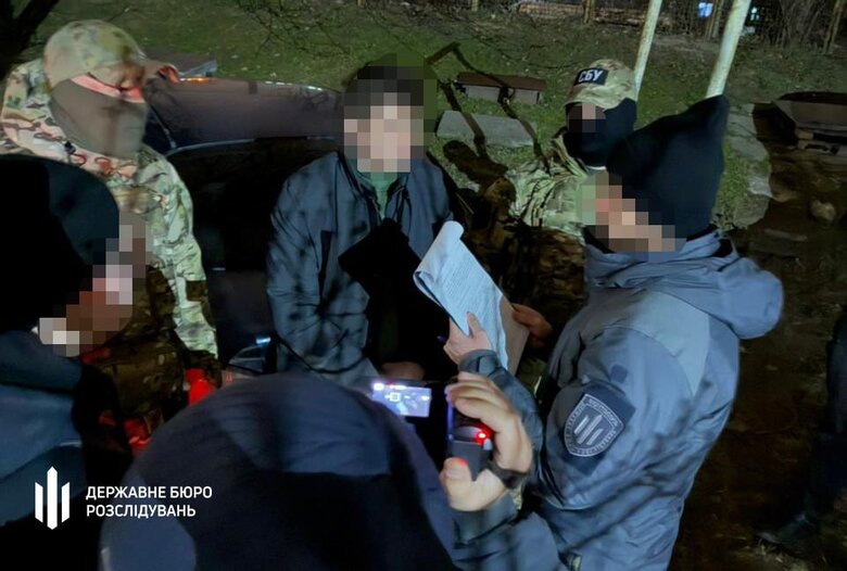 У Запоріжжі викрили подружжя, яке допомагало дезертирам