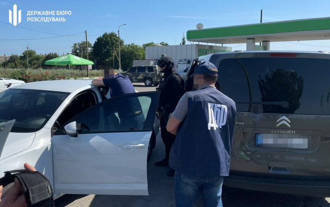 Прокурор Бердянской окружной прокуратуры задержан на взятке в 25 тыс. долларов, - ГБР 02 Прокурор Бердянской окружной прокуратуры задержан на взятке в 25 тыс. долларов, - ГБР 02