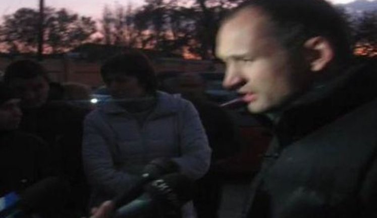 Человек экс-министра Захарченко пытается вернуться во власть, используя освобожденных бойцов АТО. ВИДЕО