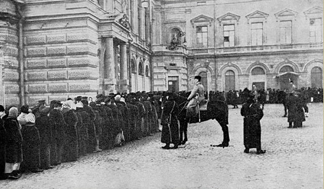 Зараз ми у набагато кращому становищі, ніж Центральна Рада чи УНР у 1917 році, - історик Владислав Верстюк 03