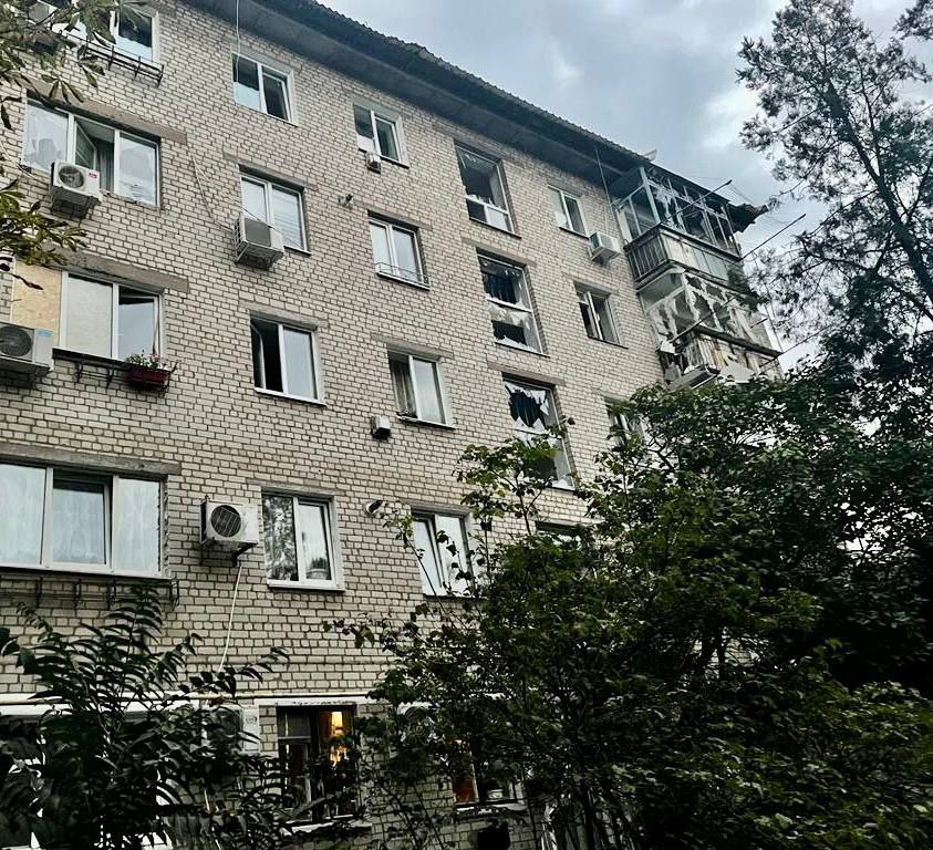Nikopol Building Shelling of the Dnipropetrovsk region: At night, Russian troops shelled ...