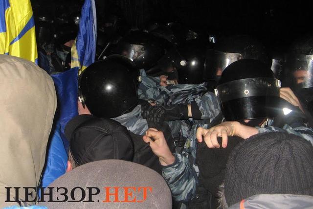 суд 