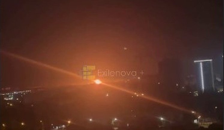 СБУ знищила російський військовий літак Ту-95 в Енгельсі, - Зеленський. ВIДЕО