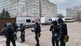 Количество силовиков под Апелляционным судом увеличивается, приезжают дополнительные автобусы, – Погребиский. ФОТОрепортаж