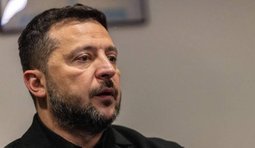 53% опрошенных считают, что Зеленский должен ограничиться нынешним президентским сроком