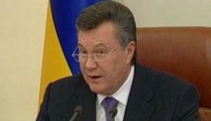 Янукович: Люди скупают оружие, чтобы нападать на власть. Совсем страх и совесть потеряли. + ВИДЕО.