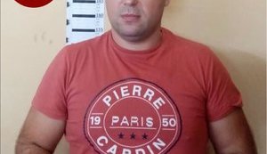 Кандидат в налоговую Киева Мариноха украл в супермаркете презервативы и смазку "Клубничка" и хотел вынести их в барсетке. ФОТО