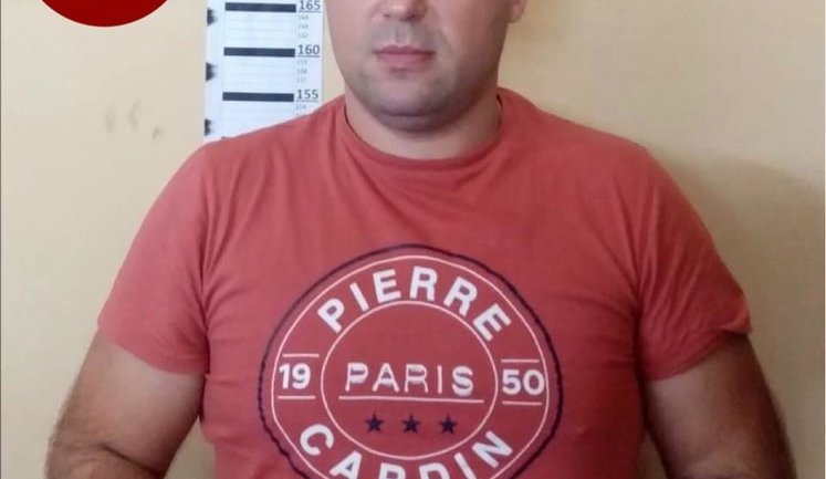 Кандидат в налоговую Киева Мариноха украл в супермаркете презервативы и смазку "Клубничка" и хотел вынести их в барсетке. ФОТО