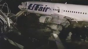 В Сочи загорелся пассажирский самолет. ВИДЕО