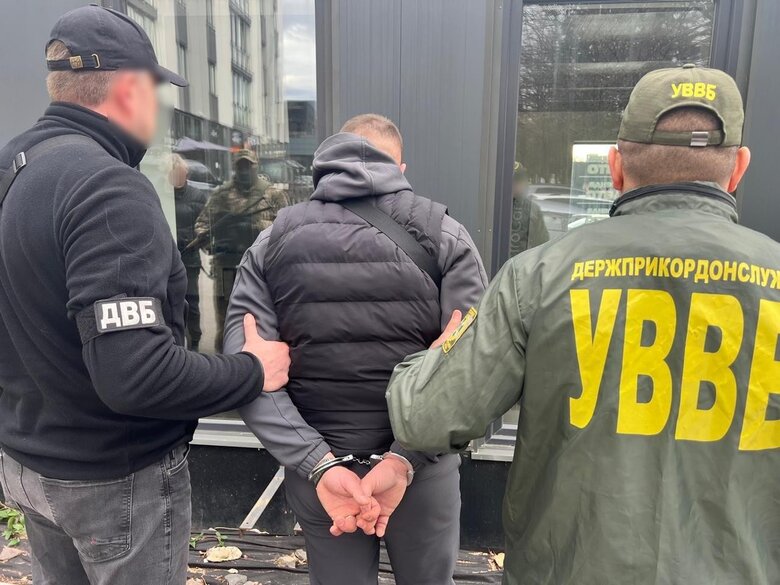 На Закарпатті викрили канал незаконного переправлення призовників за кордон