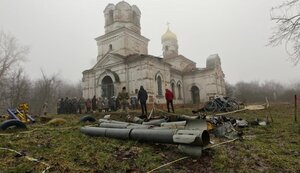Праздничная служба на Крещение на руинах разрушенной россиянами Вознесенской церкви в селе Лукашевка Черниговской области. ФОТОрепортаж