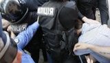 "Милиция действовала заодно с бритоголовыми "антифашистами", - очевидец драки в центре Киева. ВИДЕО