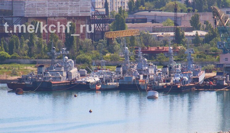 Russia is illegally disposing Ukrainian Navy vessels seized in 2014. PHOTOS