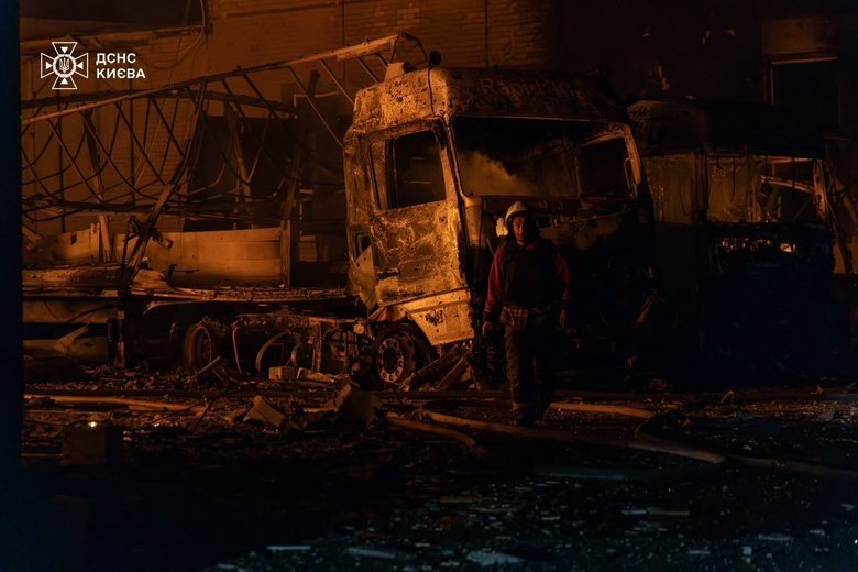 У Києві через російську атаку загинули двоє людей, серед поранених — дитина