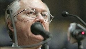 Тарасюк: Россия пытается дестабилизировать ситуацию в Украине