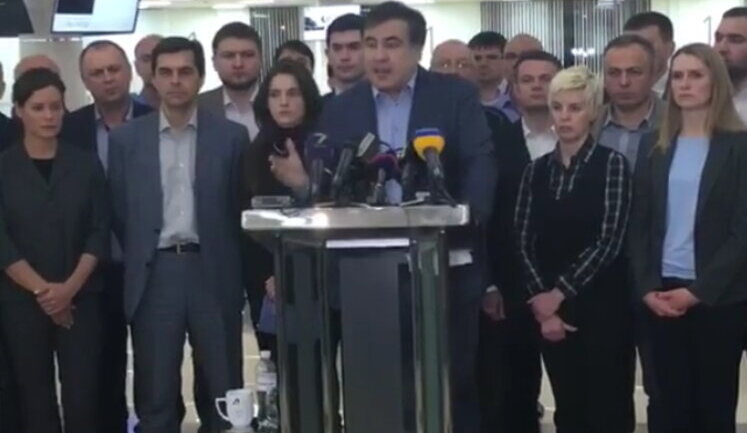 Саакашвили поставил ультиматум Порошенко и назвал "договорняком" назначение Гройсмана премьером. ВИДЕО