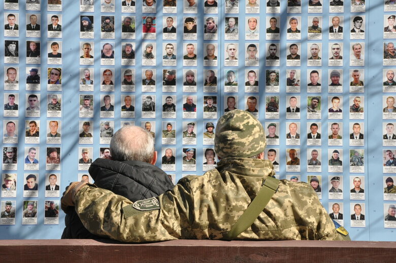 Memory of soldiers who died in war with Russian Federation since 2014 was commemorated in center of Kyiv 08
