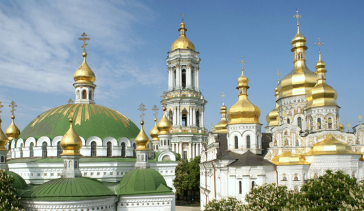 Як гроші з Києво-Печерської лаври йдуть у Росію