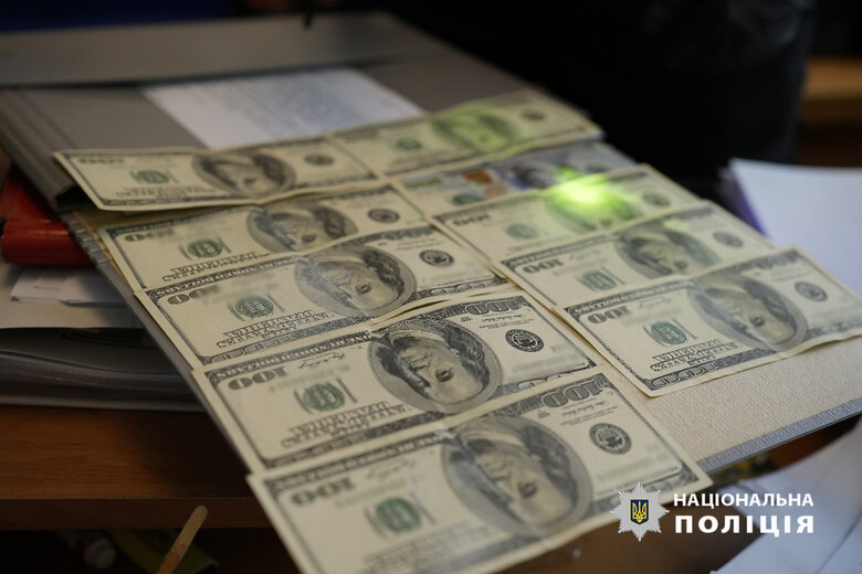 В Одесі затримали посадовця адміністрації, який за 1000 доларів робив бронь від мобілізації