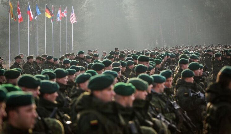 США та Європа мають лише 18 місяців для підготовки до глобального конфлікту з РФ і Китаєм, - командувач НАТО Гринкевич
