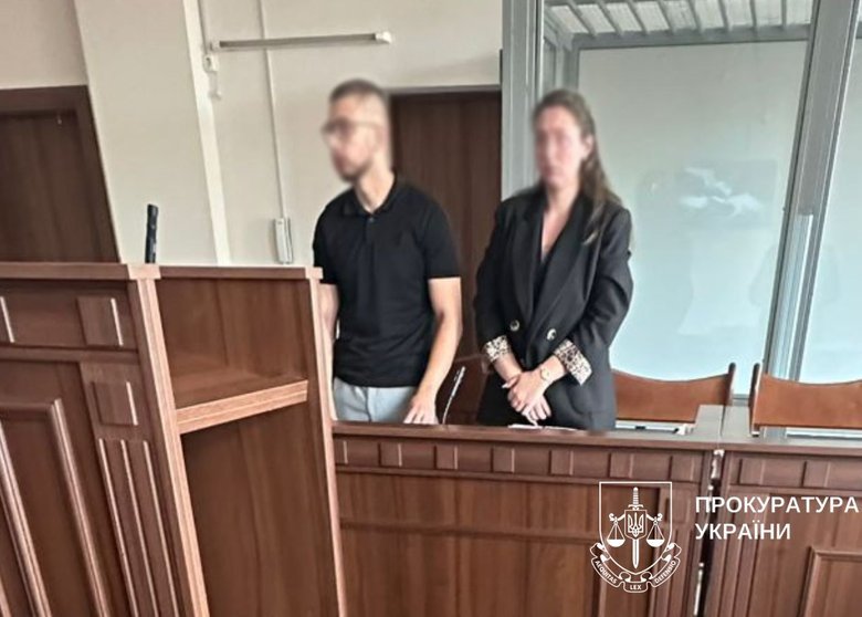Столичный юрист за деньги организовывал выезд мужчины за границу