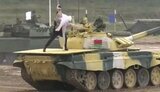 Российские военные провели балет "Лебединое озеро" на белорусских танках. ВИДЕО