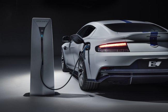 Aston Martin рассекретил серийный электромобиль Rapide E 02