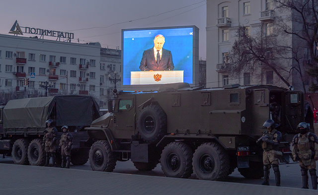 Путін - злодій!: У Росії проходять акції на підтримку Навального 09