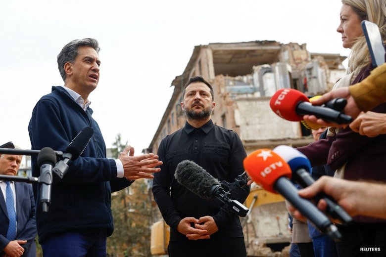 British Foreign Secretary Miliband visited Pryluky