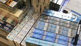 Податківці зупинили нелегальну торгівлю цигарками в Миколаєві, вилучено 15 тис. пачок. ФОТОрепортаж