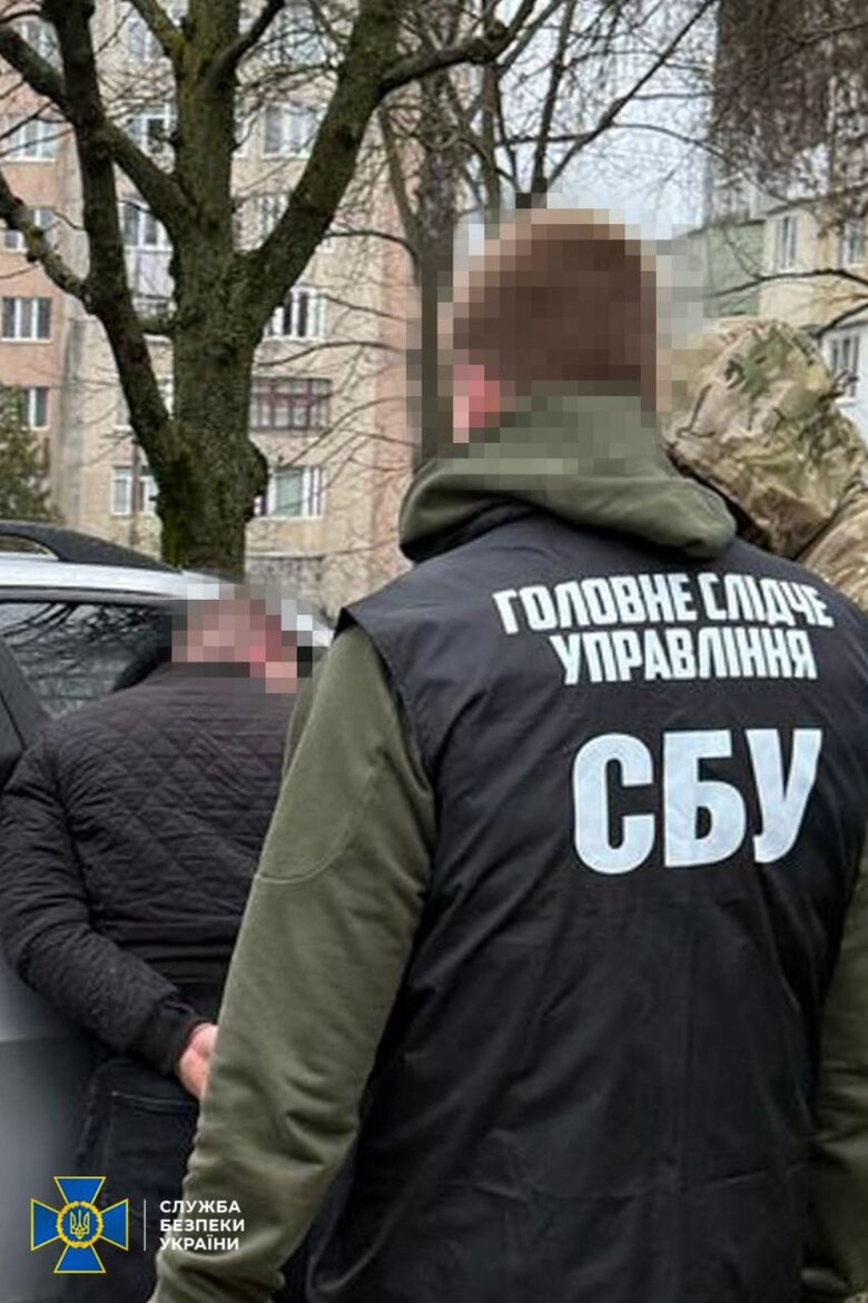 СБУ затримала рекетира з РФ, який вибивав данину з мобілізованих та онкохворих