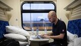 Глава МИД Франции посетит Киев Он уже в пути