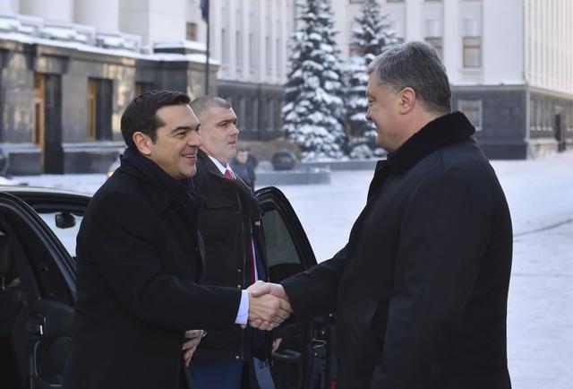 Порошенко проводить зустріч із прем'єр-міністром Греції Ципрасом 01 Порошенко проводить зустріч із прем'єр-міністром Греції Ципрасом 01