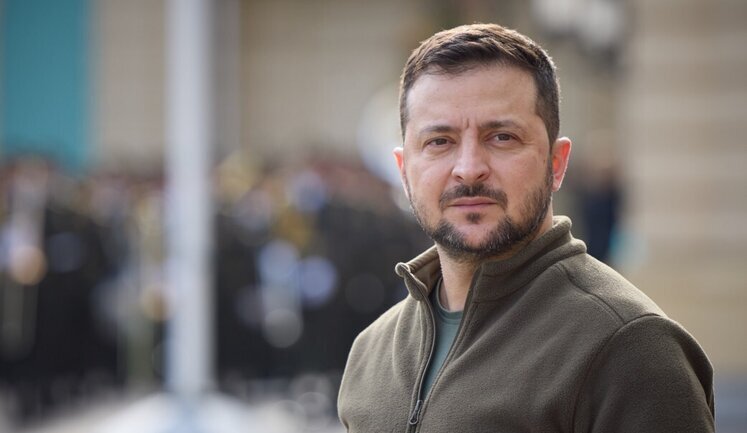 Мы вернем украинский флаг во все наши города и вернем находящихся в плену украинцев - Зеленский