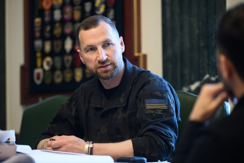 Зеленский заслушал доклад Драпатого и Хмары