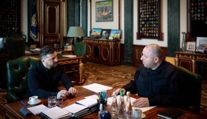 Зеленський заслухав доповідь Умєрова