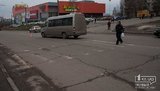 В Кривом Роге маршрутка сбила двух школьниц прямо у перехода. ФОТО