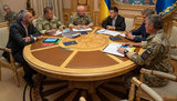 Зеленський доручив виділити квартири сім