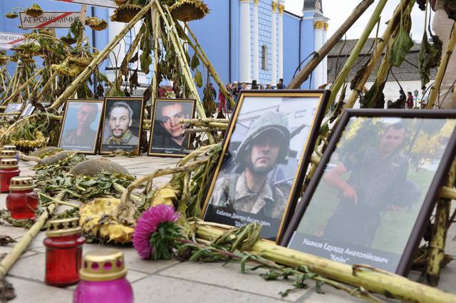 Kyiv commemorates fighters killed in Ilovaisk three years ago 10 Kyiv commemorates fighters killed in Ilovaisk three years ago 10